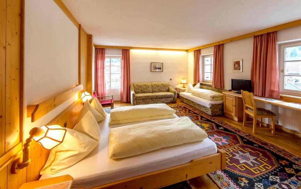 Gasthof Obermair Chienes Room photo